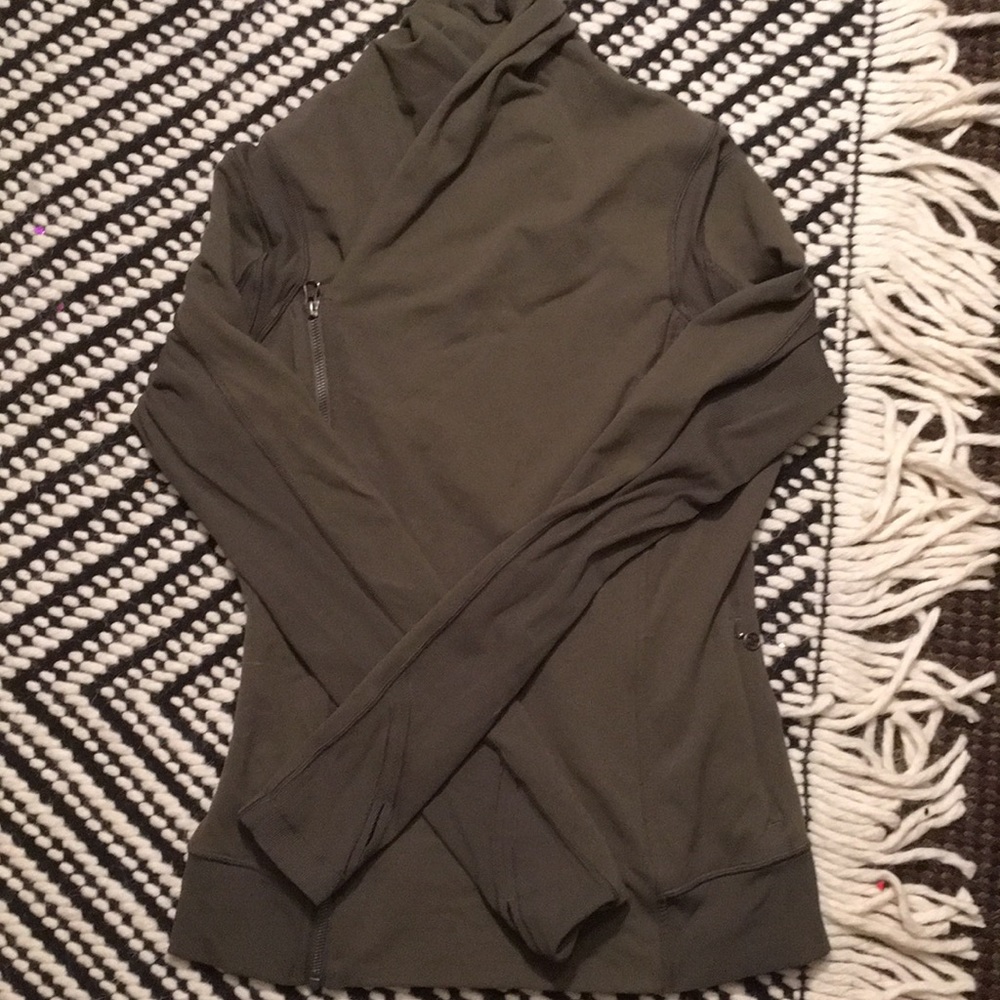 Green lululemon Bhakti jacket size 10